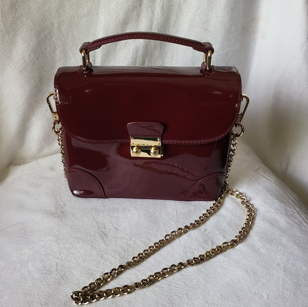 Express crossbody bag.